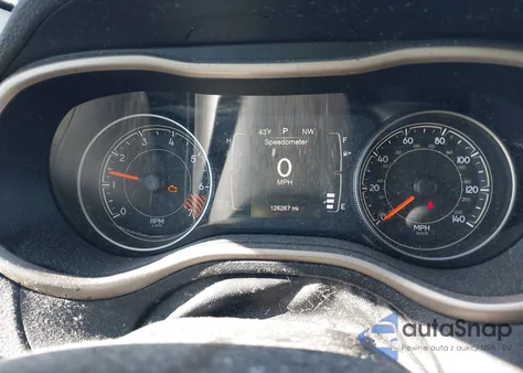 2015 Jeep Cherokee Sport z USA, uszkodzony, nr VIN 1C4PJMAB7FW750293